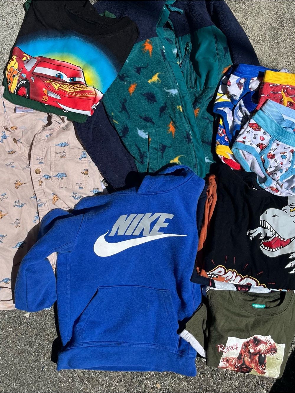 Boys Clothing Lot - Picture 2 of 4